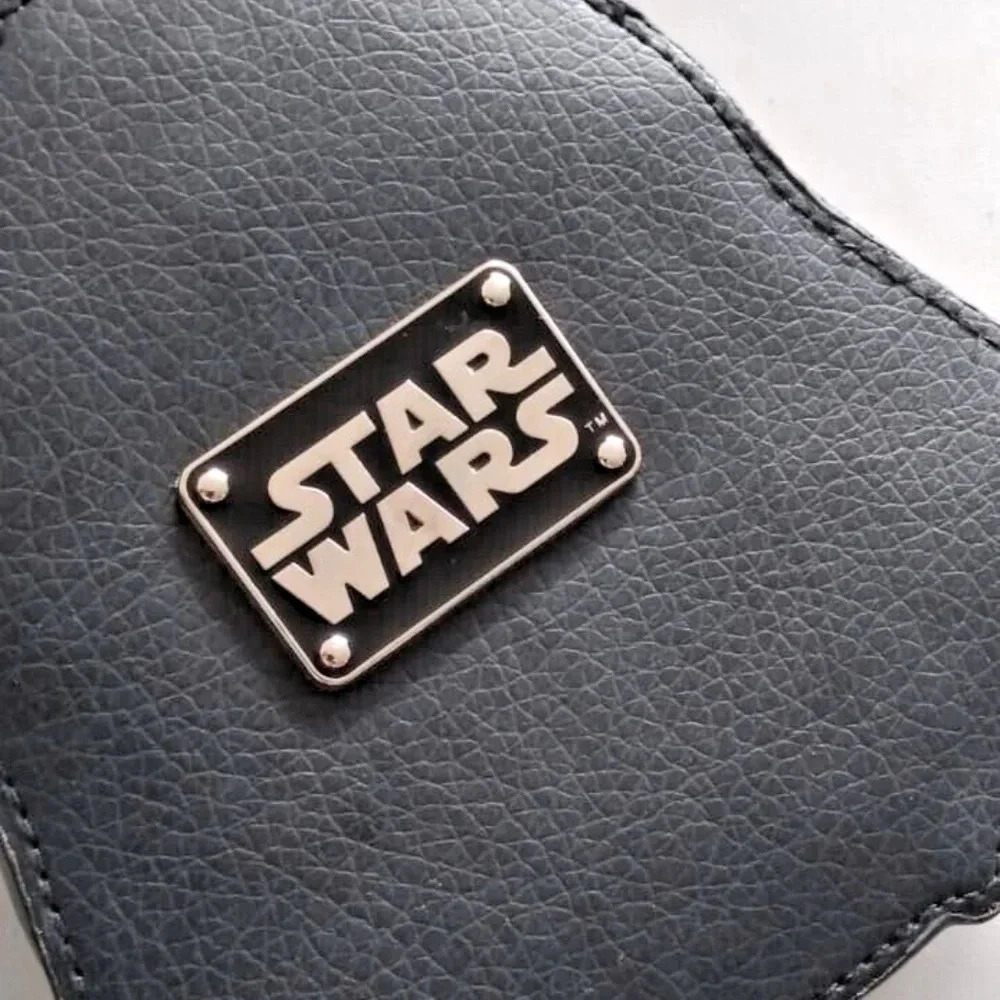 Loungefly Disney Star Wars Darth Vader Coin Case Wallet Black Silver-Collectible - Picture 4 of 5
